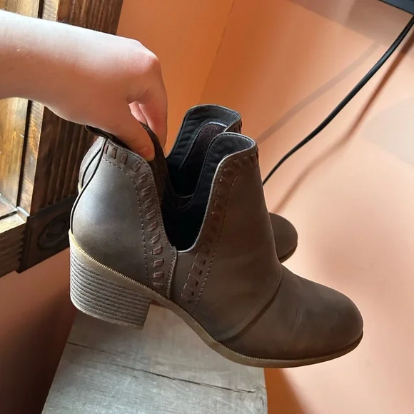 sofia taylor dress boots - Picture 2 of 3